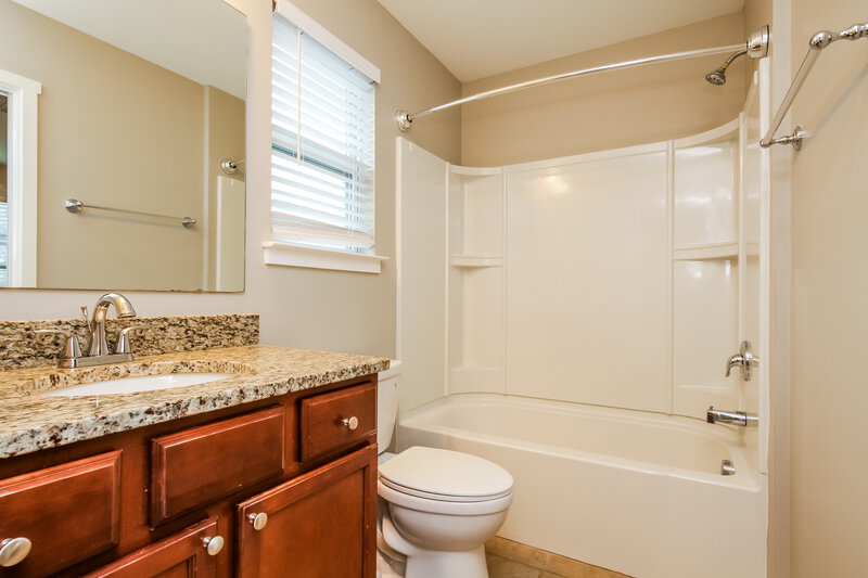 1,785/Mo, 11551 McDunkeld Dr Huntersville, NC 28078 Bathroom View