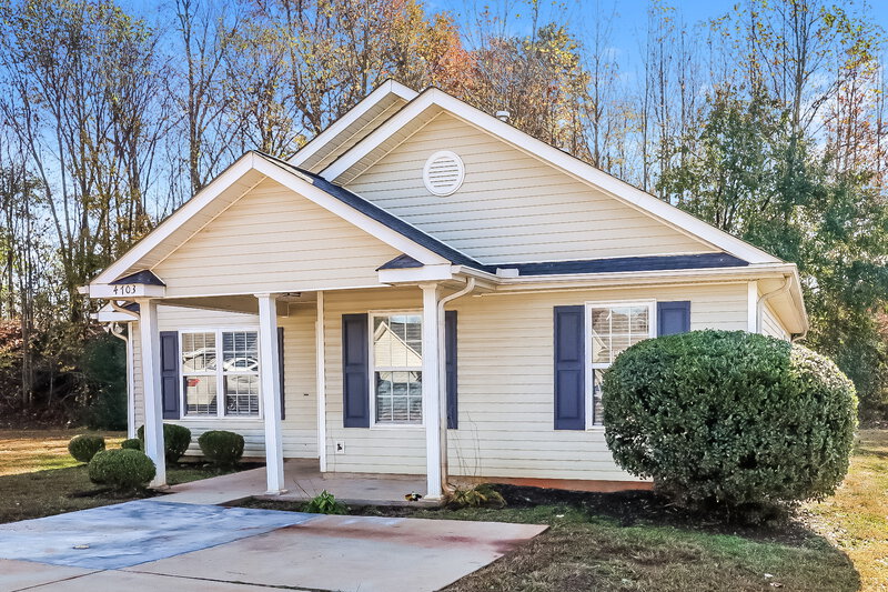 1,690/Mo, 4703 Tumbleweed Ct Charlotte, NC 28208 Front View 2