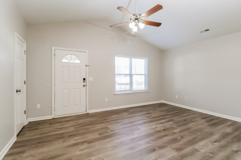 1,690/Mo, 4703 Tumbleweed Ct Charlotte, NC 28208 Living Room View