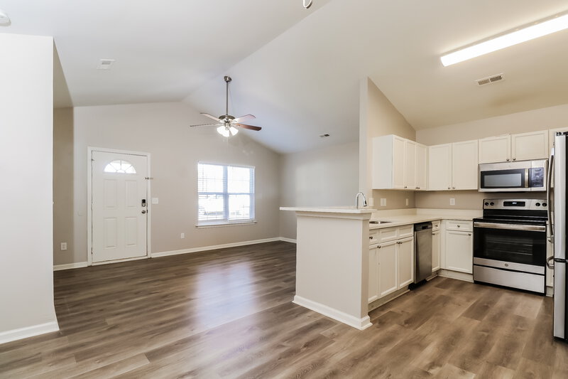 1,690/Mo, 4703 Tumbleweed Ct Charlotte, NC 28208 Kitchen View