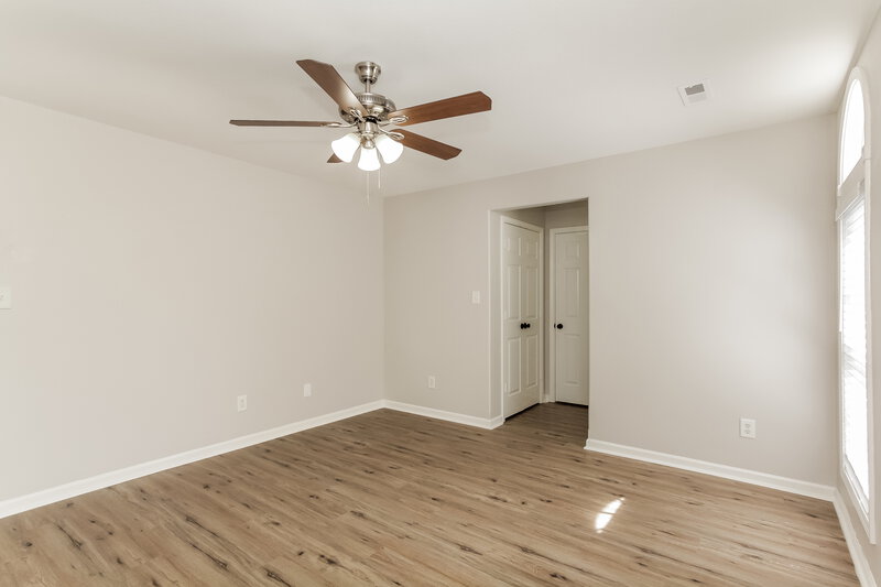2,265/Mo, 1422 Majestic Meadow Dr Charlotte, NC 28216 Main Bedroom View