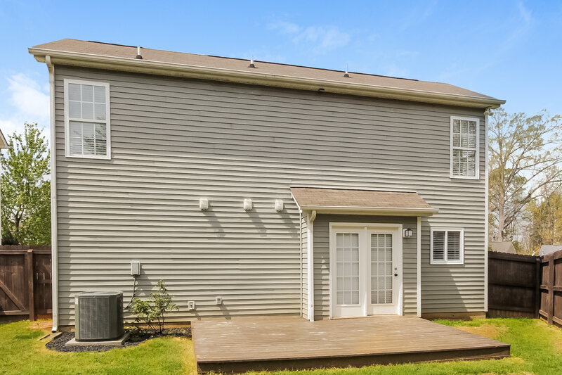 2,265/Mo, 1422 Majestic Meadow Dr Charlotte, NC 28216 Rear View