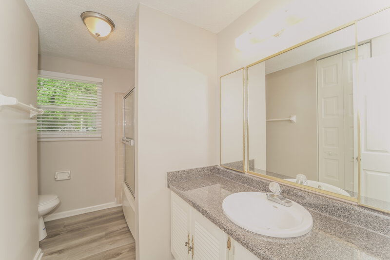 4,480/Mo, 605 Bundy Cir Charlotte, NC 28211 Bathroom View