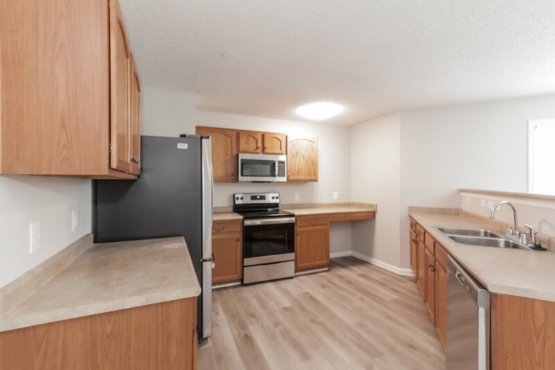 1,965/Mo, 914 Poplar Forest Rdg Clover, SC 29710 Kitchen View