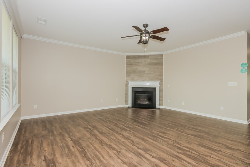 2,770/Mo, 1326 Aurora Ct Denver, NC 28037 Living Room View 2
