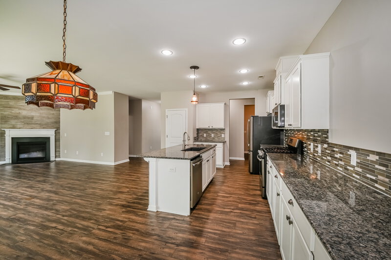 2,335/Mo, 1326 Aurora Ct Denver, NC 28037 Kitchen View