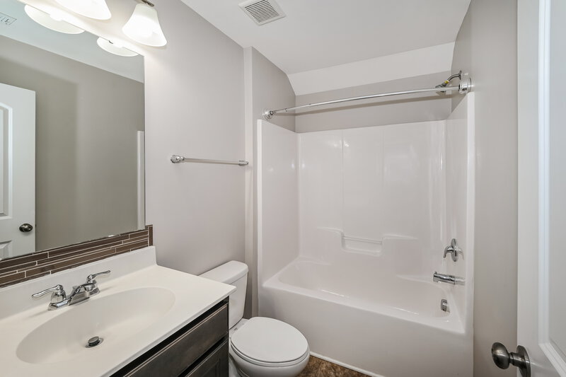 2,335/Mo, 1326 Aurora Ct Denver, NC 28037 Bathroom View