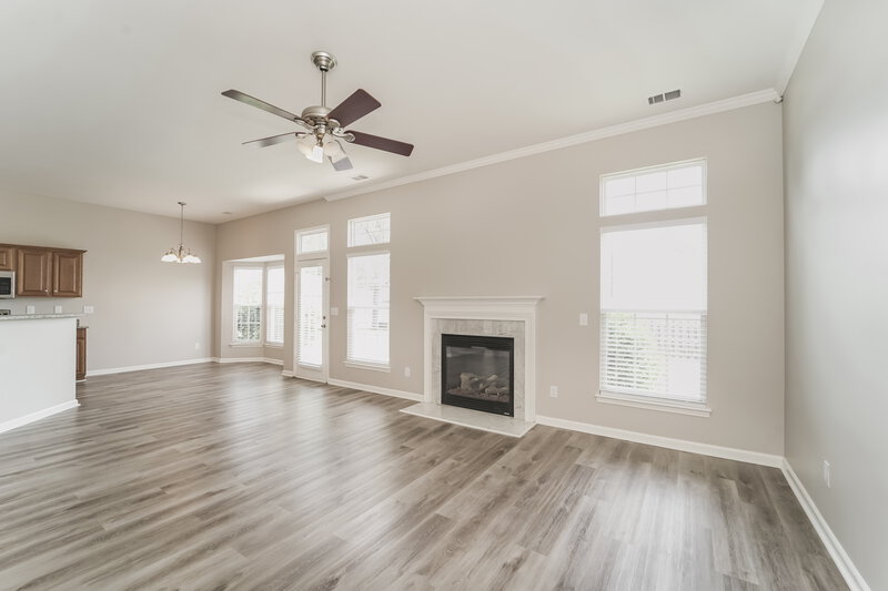 2,095/Mo, 3416 Stoney Garden Dr Charlotte, NC 28269 Living Room View 2