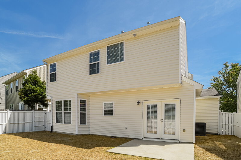 2,075/Mo, 12733 Alvin Woods Dr Charlotte, NC 28214 Rear View