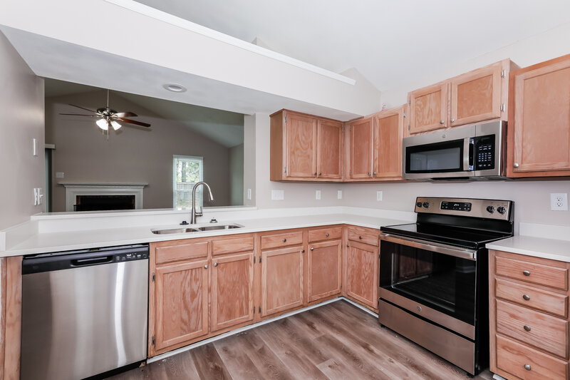 1,820/Mo, 4204 Compton Ct Indian Trail, NC 28079 Kitchen View