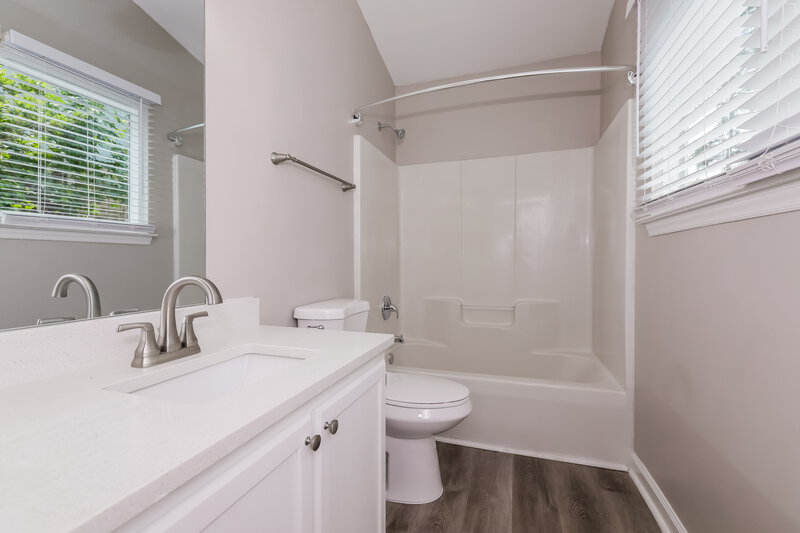 1,820/Mo, 4204 Compton Ct Indian Trail, NC 28079 Main Bathroom View