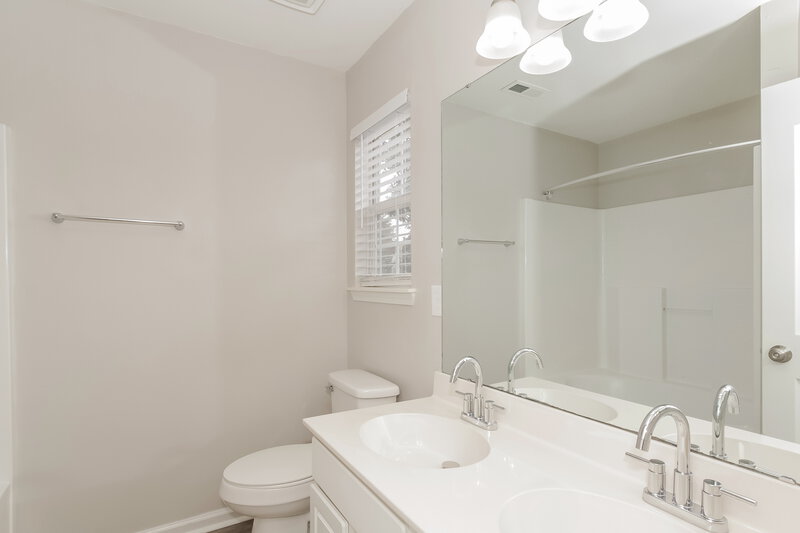 1,760/Mo, 8514 Redstone View Dr Charlotte, NC 28269 Misc View 8