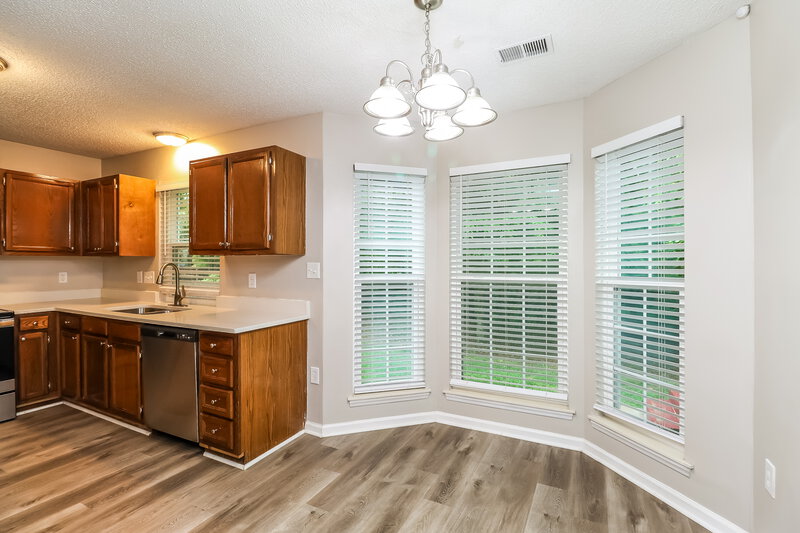 1,980/Mo, 10641 Starwood Ave Unit 9 Charlotte, NC 28215 Breakfast Nook View