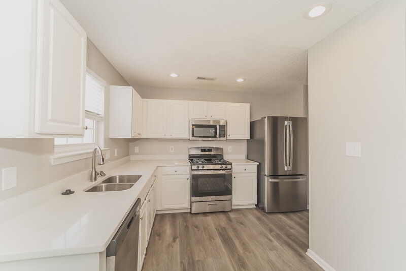 1,935/Mo, 10315 Wakerobin Ln Charlotte, NC 28213 Misc View 5