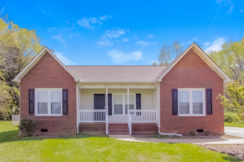 1,775/Mo, 104 Dameron Rd Bessemer City, NC 28016 External View