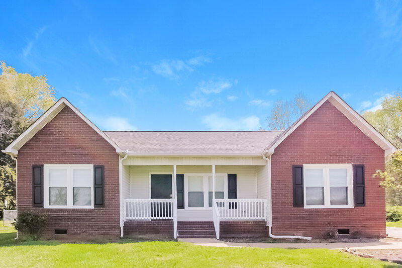 1,775/Mo, 104 Dameron Rd Bessemer City, NC 28016 Front View