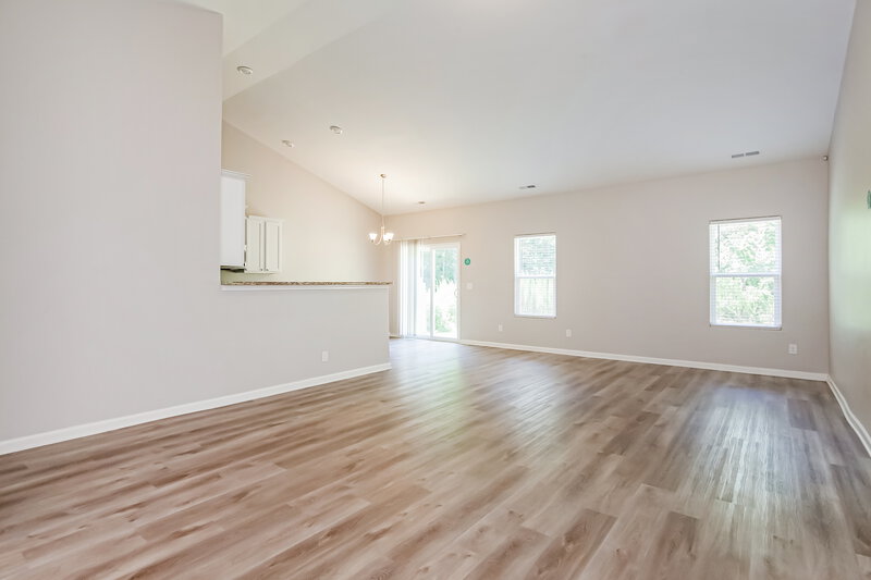 1,750/Mo, 845 Joselynn Dr Gastonia, NC 28054 Living Room View