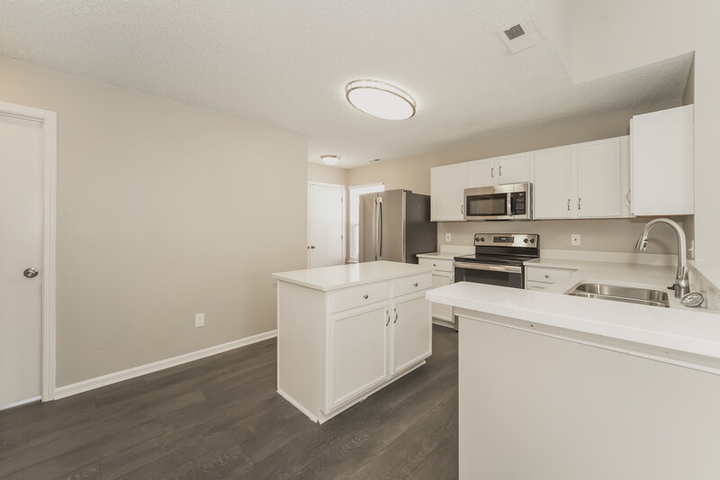 1,770/Mo, 542 Pullman St SW Concord, NC 28025 Dining Room View