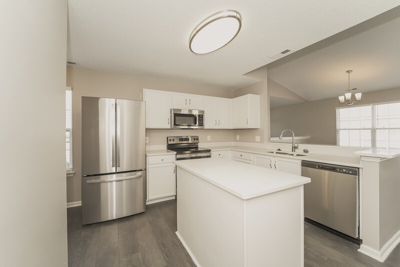 1,770/Mo, 542 Pullman St SW Concord, NC 28025 Kitchen View