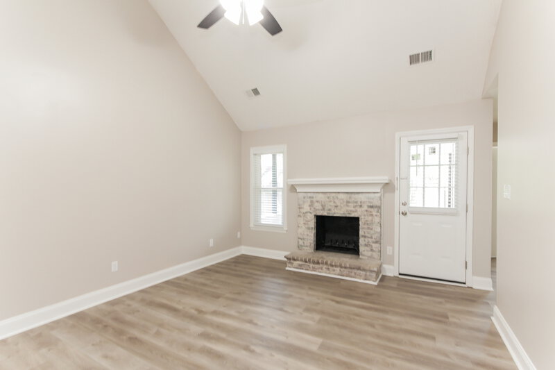 1,870/Mo, 4907 Hunters Knoll Dr Monroe, NC 28110 Living Room View