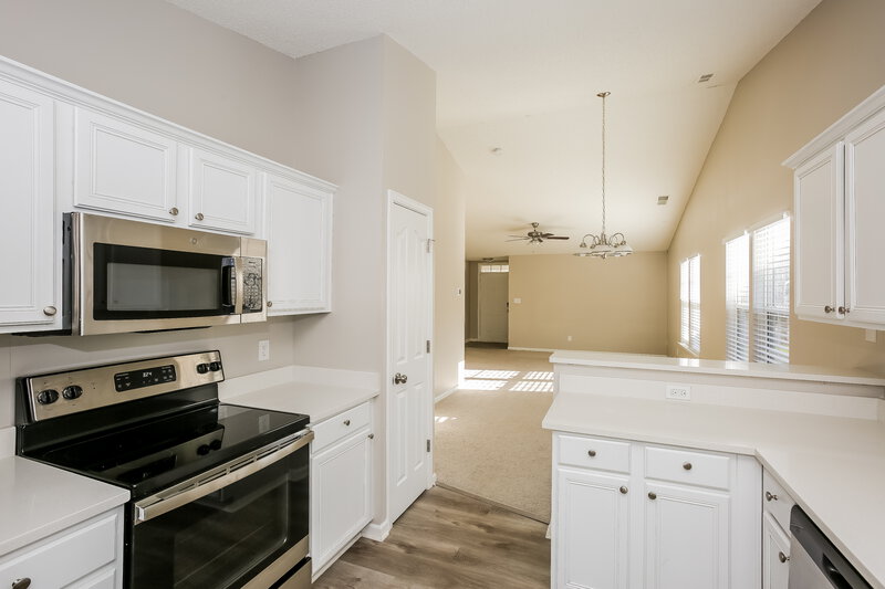 1,690/Mo, 4006 Salmon River Dr Monroe, NC 28110 Kitchen View