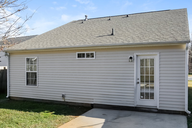 1,690/Mo, 4006 Salmon River Dr Monroe, NC 28110 Rear View