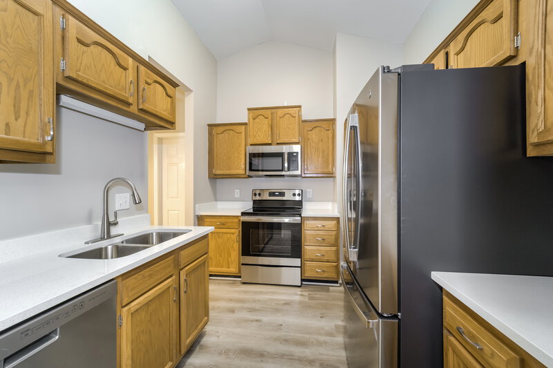 1,845/Mo, 6262 Morehead Rd Harrisburg, NC 28075 Kitchen View 2