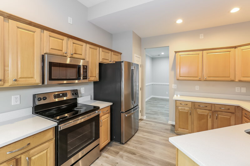 1,985/Mo, 12018 Cheviott Hill Ln Charlotte, NC 28213 Kitchen View