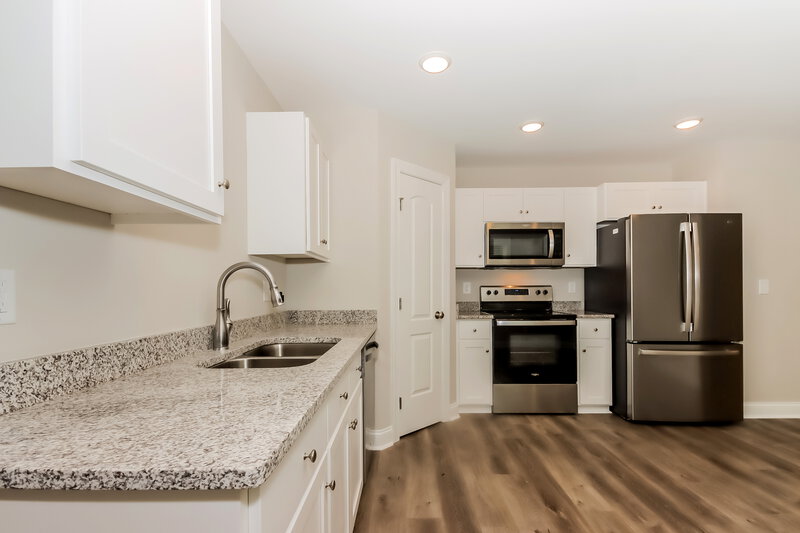 1,790/Mo, 1213 Milton Ave Kannapolis, NC 28081 Kitchen View 2