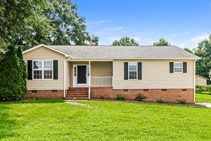 1,930/Mo, 305 Ralph Handsel Blvd Stanley, NC 28164 External View