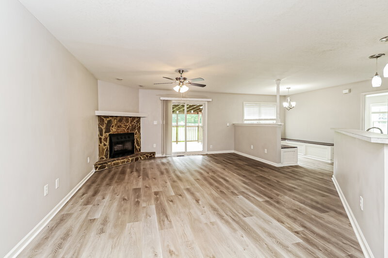 1,930/Mo, 305 Ralph Handsel Blvd Stanley, NC 28164 Living Room View 2