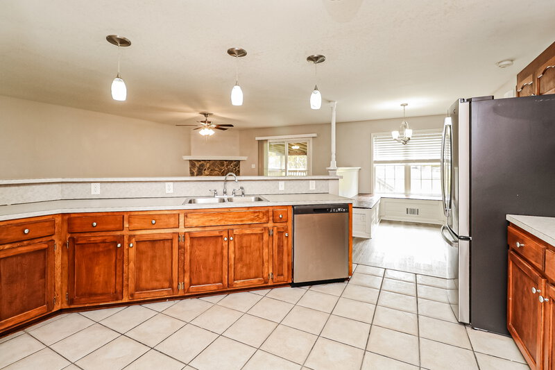 1,930/Mo, 305 Ralph Handsel Blvd Stanley, NC 28164 Kitchen View