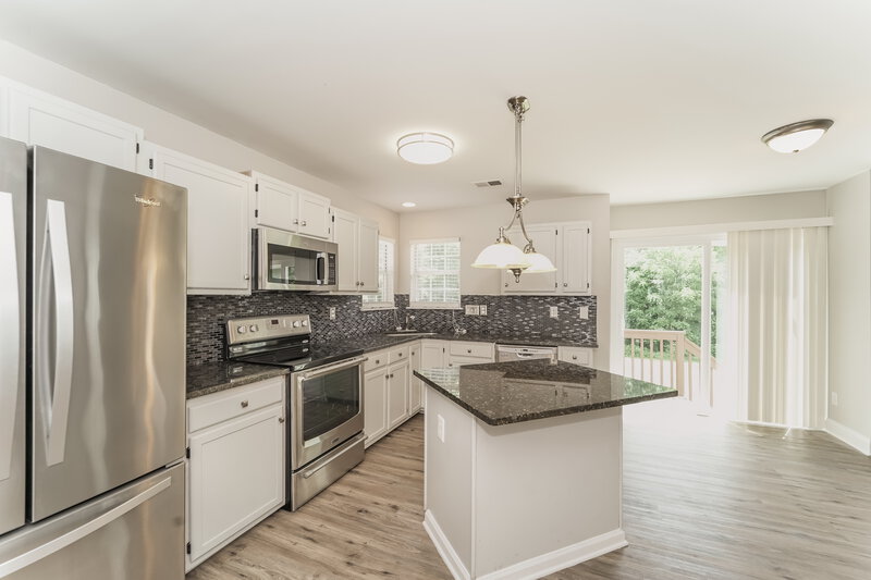 1,985/Mo, 1733 Josie St Unit 4 Charlotte, NC 28213 Kitchen View 2