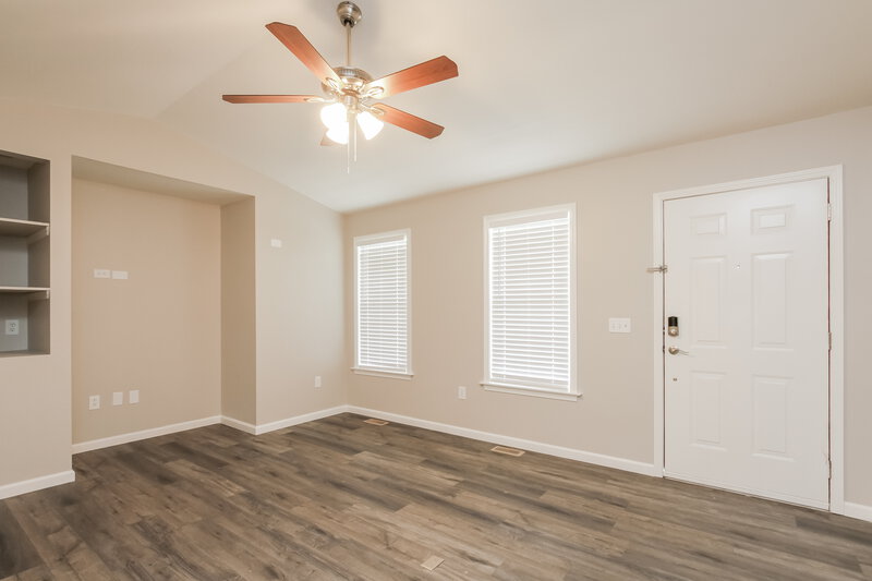 1,795/Mo, 405 Cook St Kannapolis, NC 28083 Living Room View