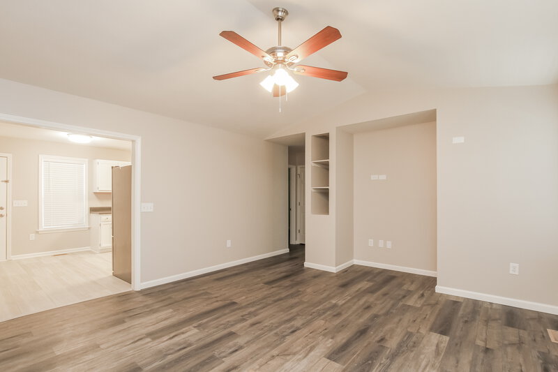 1,795/Mo, 405 Cook St Kannapolis, NC 28083 Living Room View 3