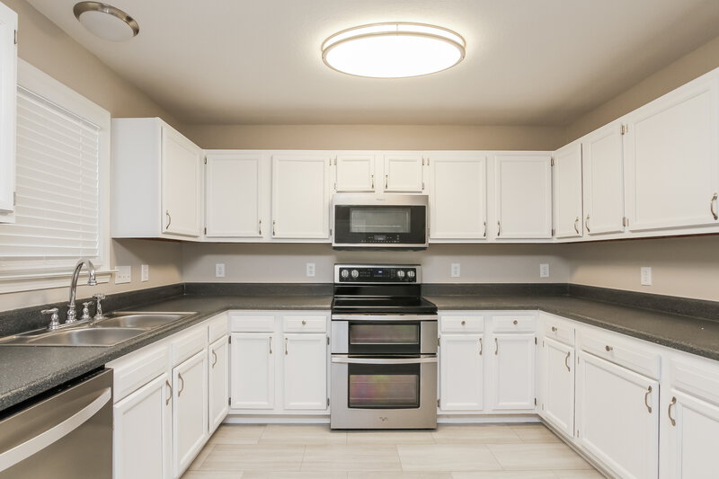 1,795/Mo, 405 Cook St Kannapolis, NC 28083 Kitchen View