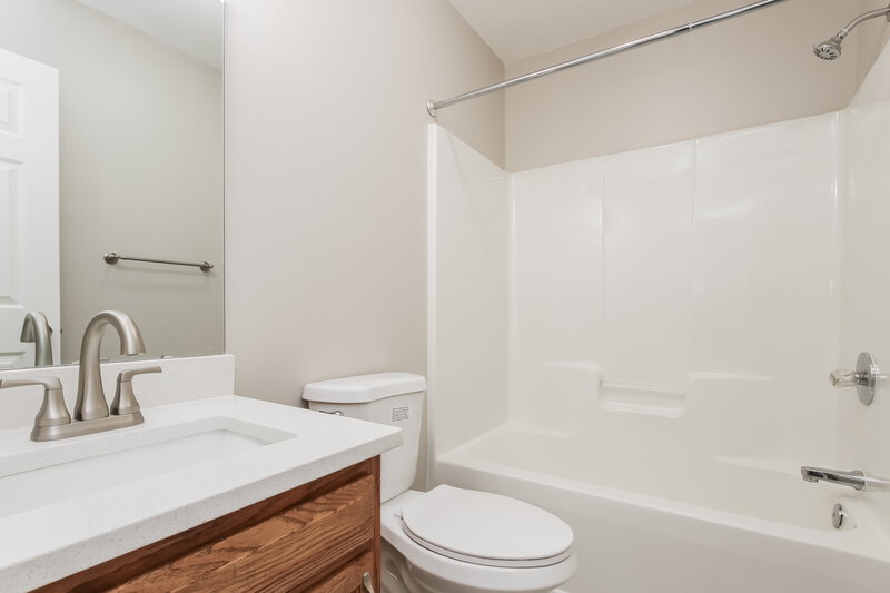 1,795/Mo, 405 Cook St Kannapolis, NC 28083 Bathroom View