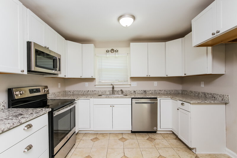 2,750/Mo, 12907 Silbury Ln Huntersville, NC 28078 Kitchen View
