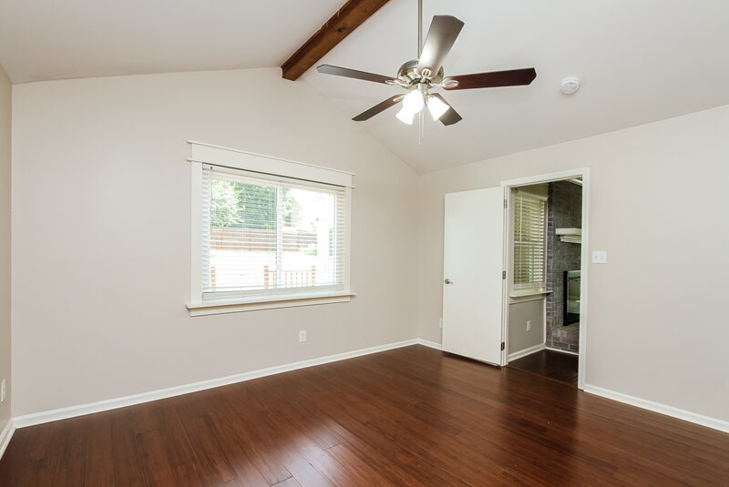 2,750/Mo, 12907 Silbury Ln Huntersville, NC 28078 Main Bedroom View 2