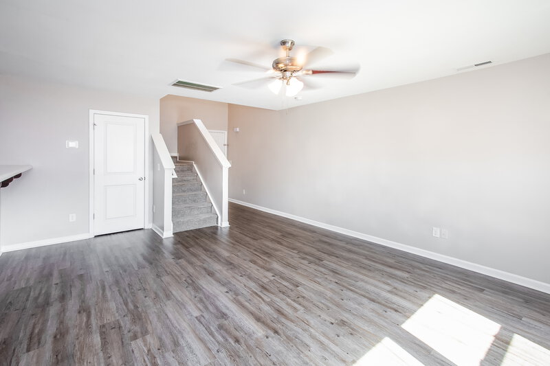 2,105/Mo, 12521 Palomino Dr Midland, NC 28107 Living Room View 2