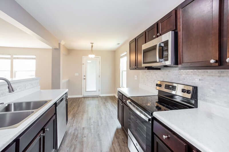 2,105/Mo, 12521 Palomino Dr Midland, NC 28107 Kitchen View