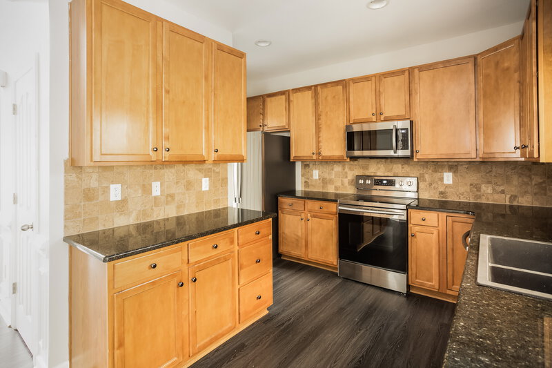 3,200/Mo, 2831 Ireton Pl Kannapolis, NC 28083 Kitchen View