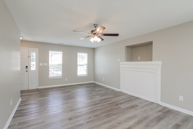 3,060/Mo, 11807 Golden Maple Ln Charlotte, NC 28215 Living Room View