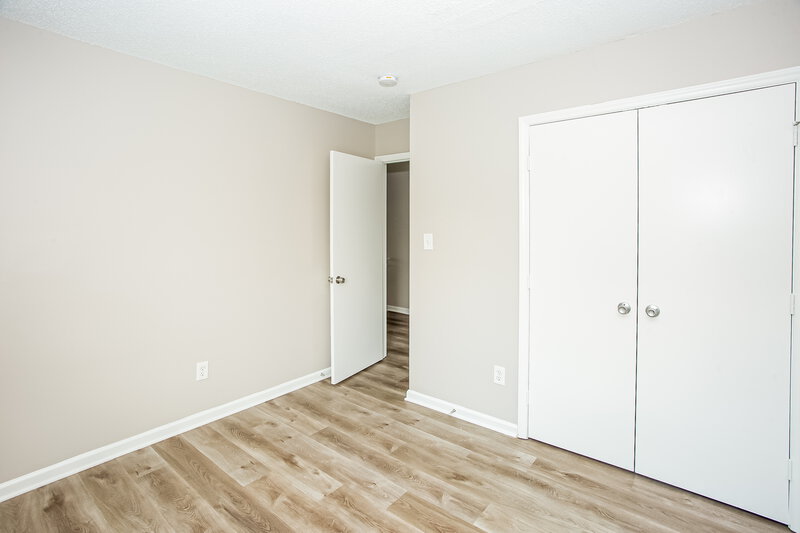 2,115/Mo, 10531 Katie Creek Ct Charlotte, NC 28213 Bedroom View 2
