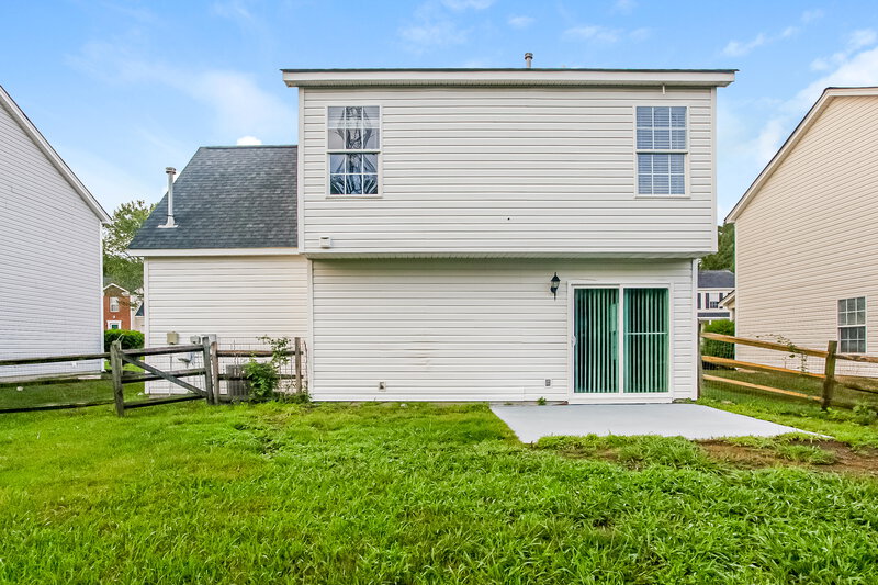 2,115/Mo, 10531 Katie Creek Ct Charlotte, NC 28213 Rear View 2