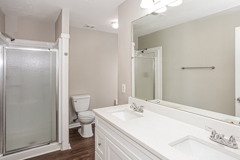 2,175/Mo, 734 Ablow Dr Matthews, NC 28105 Main Bathroom View