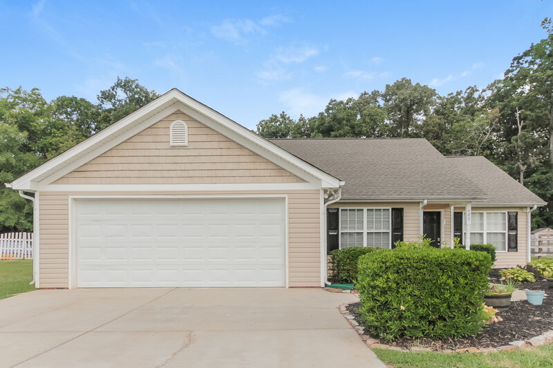 1,925/Mo, 409 Funderburk Rd Wingate, NC 28174 Misc View