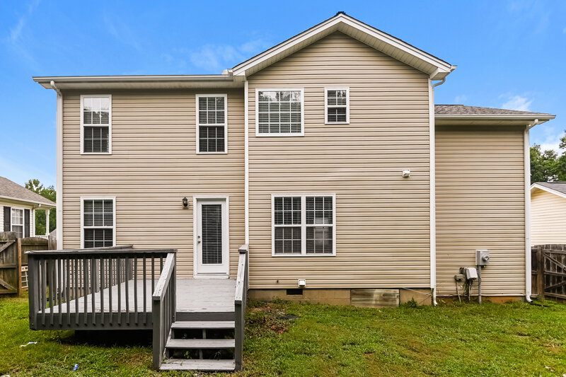 2,000/Mo, 6219 Dumont Ln Charlotte, NC 28269 Rear View