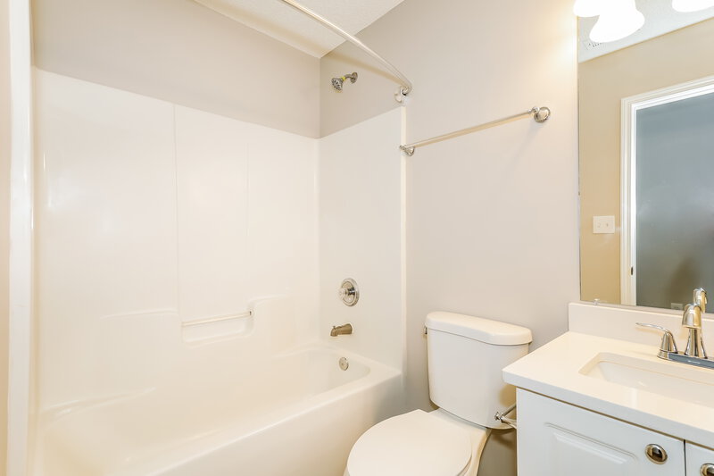 2,110/Mo, 4529 Capstone Dr Monroe, NC 28110 Bathroom View