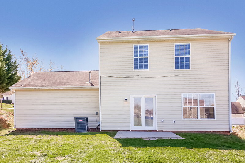 1,860/Mo, 11101 Palestrina Rd Charlotte, NC 28215 Rear View